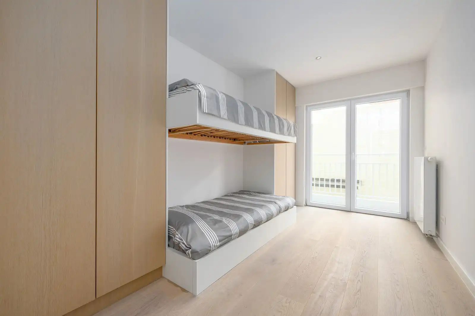 Frontaal zeezicht appartement aan de Zeedijk in Oostende met 3 slaapkamers foto 9