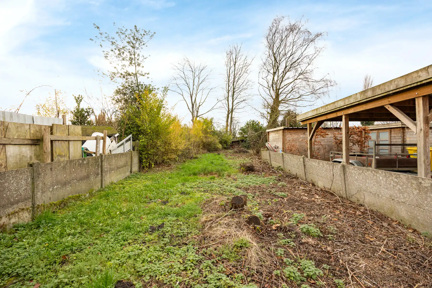Te renoveren halfopen bebouwing met 3 slaapkamers in het centrum van Merksplas.  foto 15