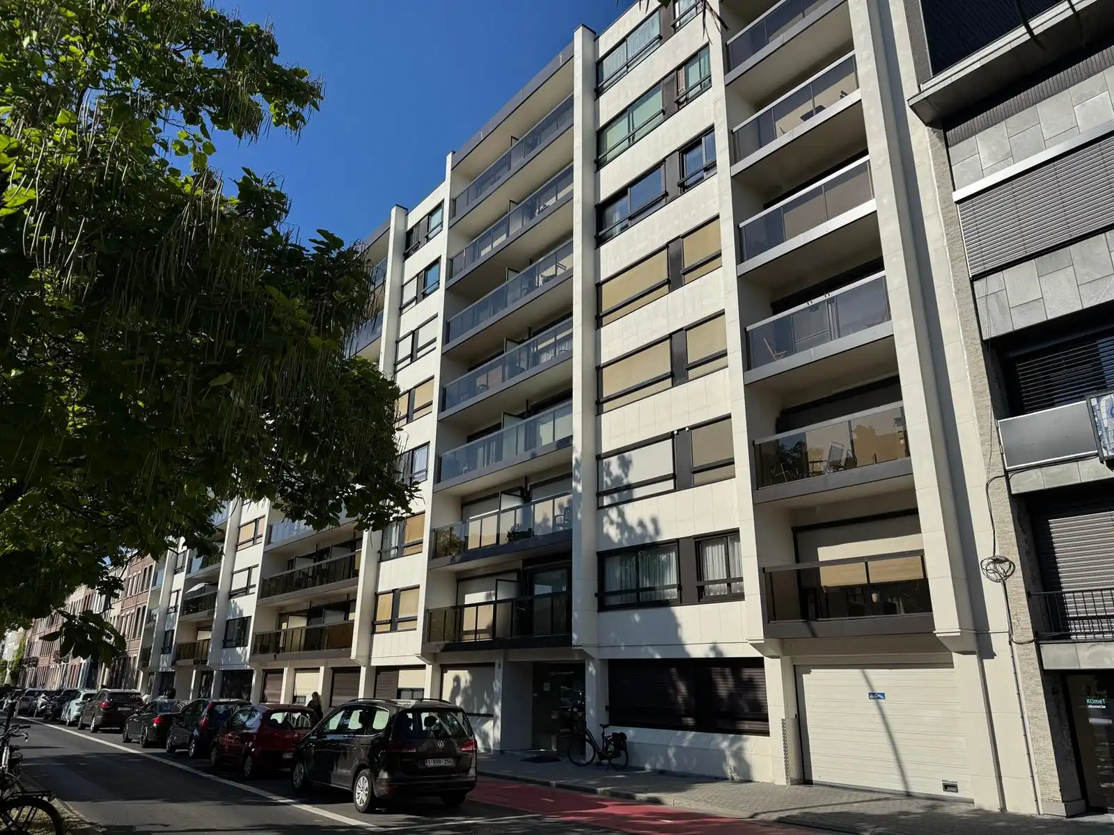 Appartement foto {{pictureIndex}}