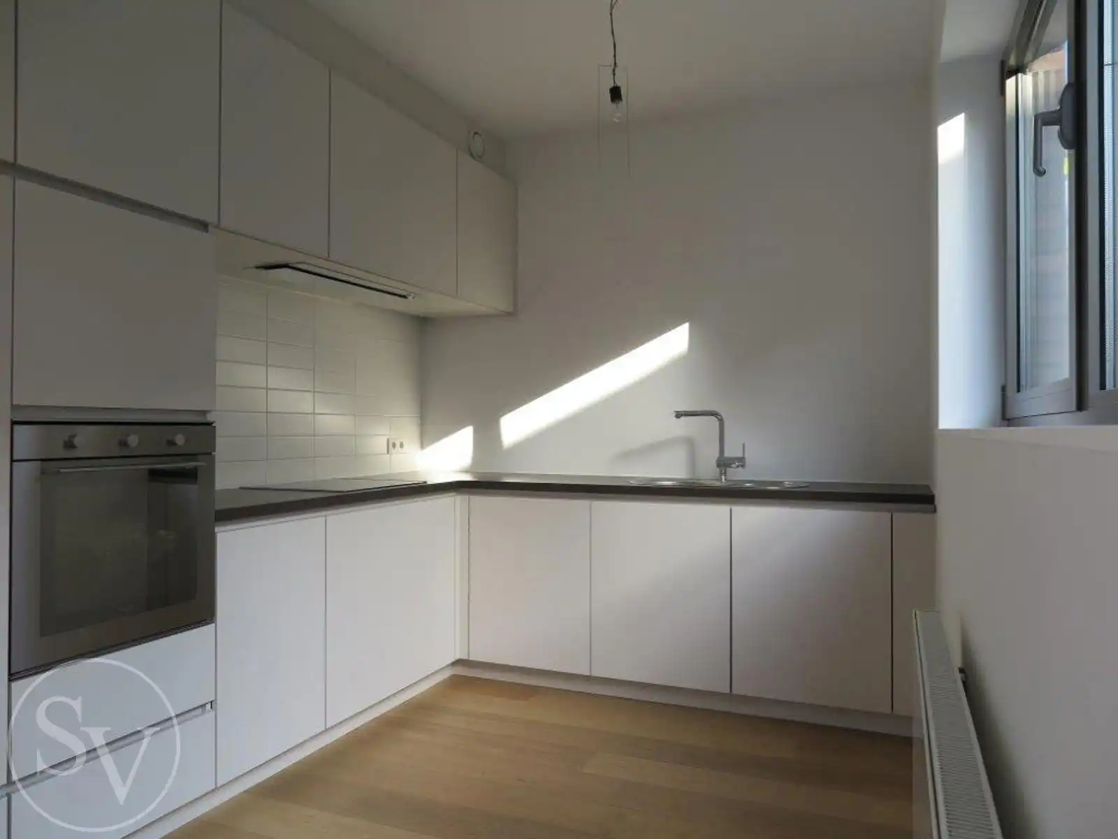 Woning, 3 slaapkamers en tuin. foto 6