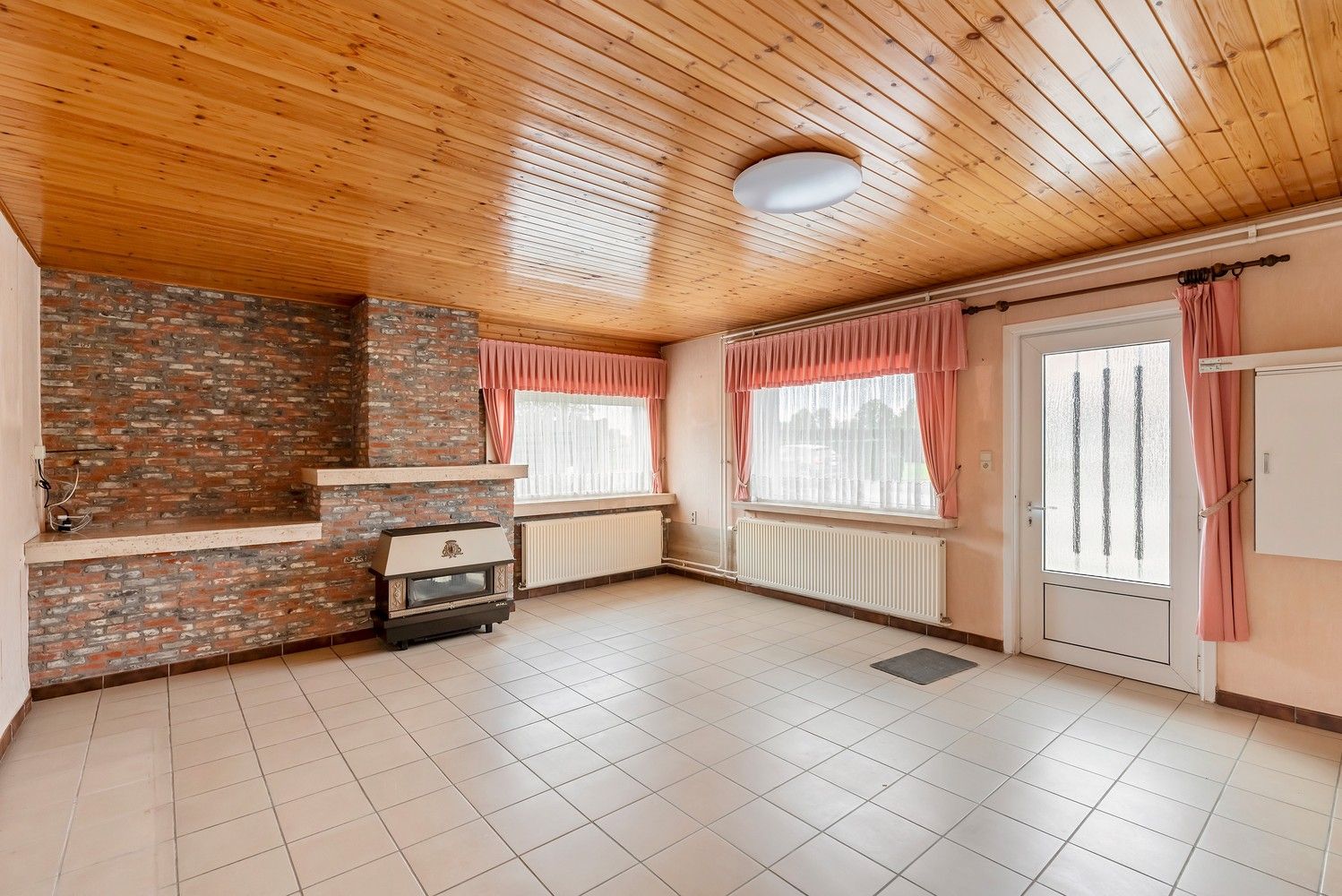 Ruime halfopen bebouwing foto 8