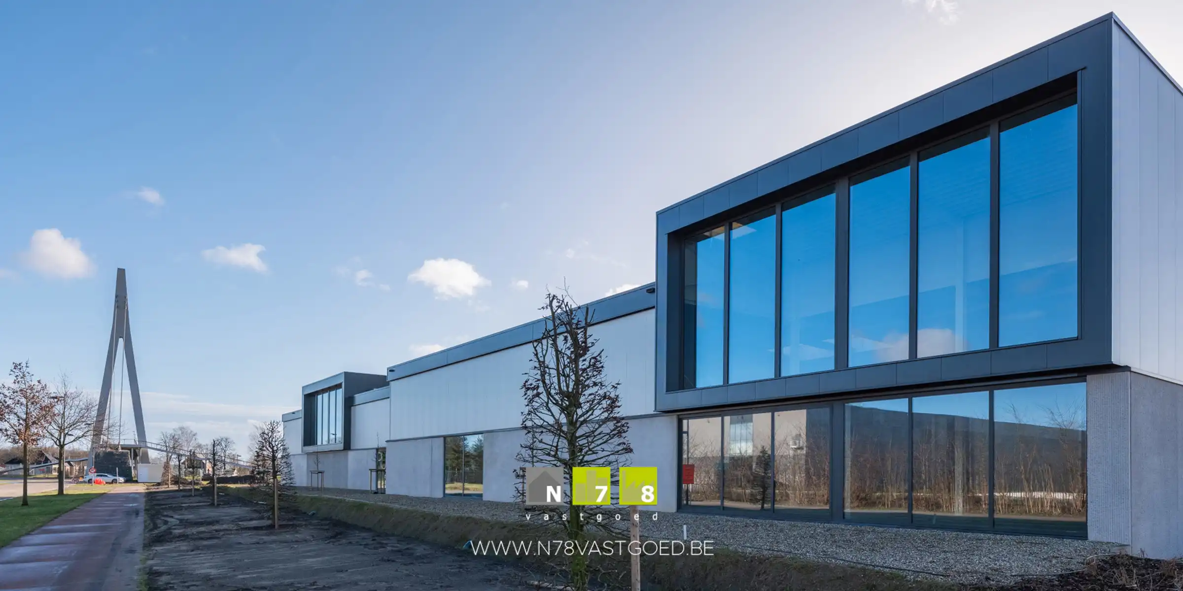 Bedrijfsvastgoed te koop foto {{pictureIndex}}