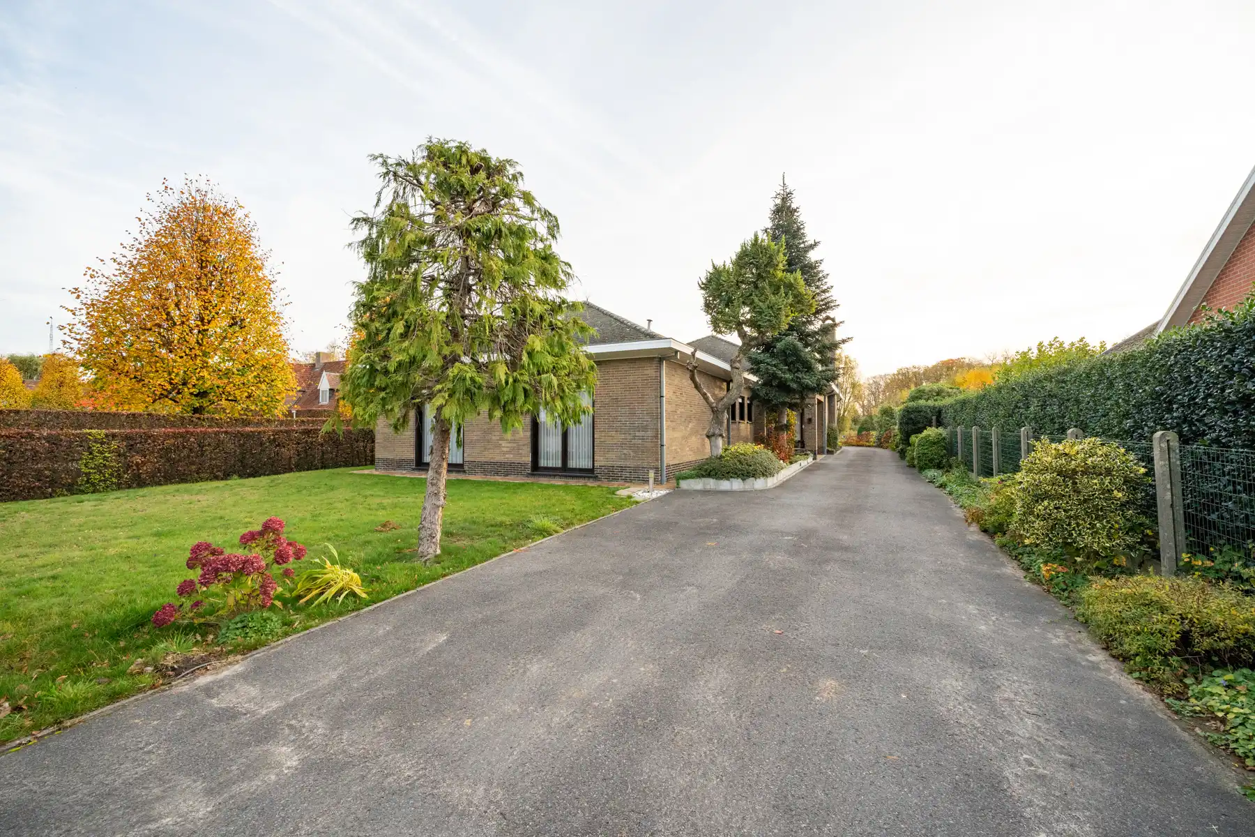 Ruime gelijkvloerse villa aan Ter Borcht op 1.954 m² foto 10