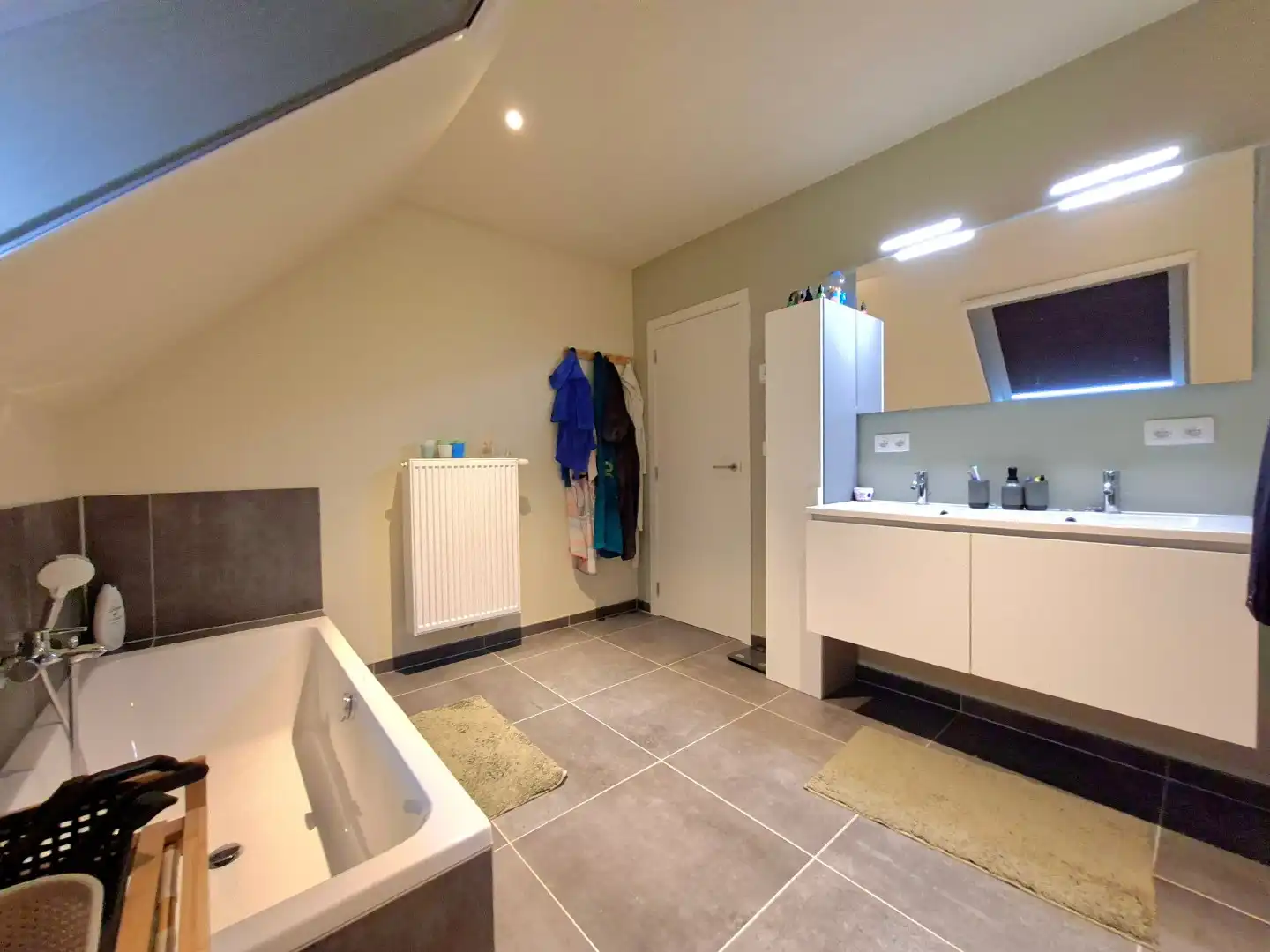Energiezuinige halfopen woning foto 5