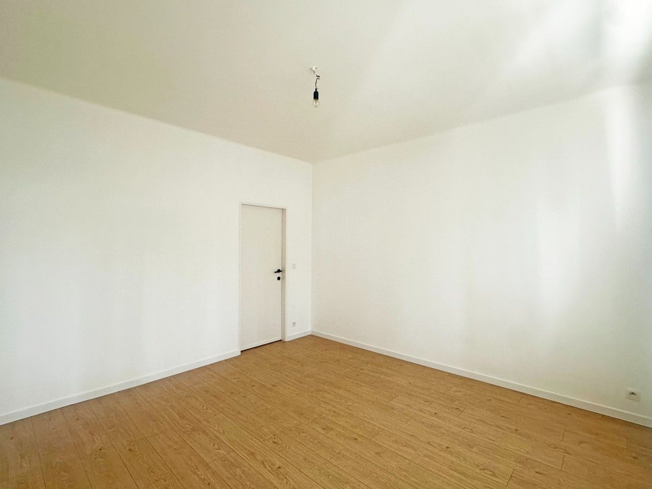 Ruim vernieuwd appartement met 2 slaapkamers op gunstige locatie in Wilrijk foto 7