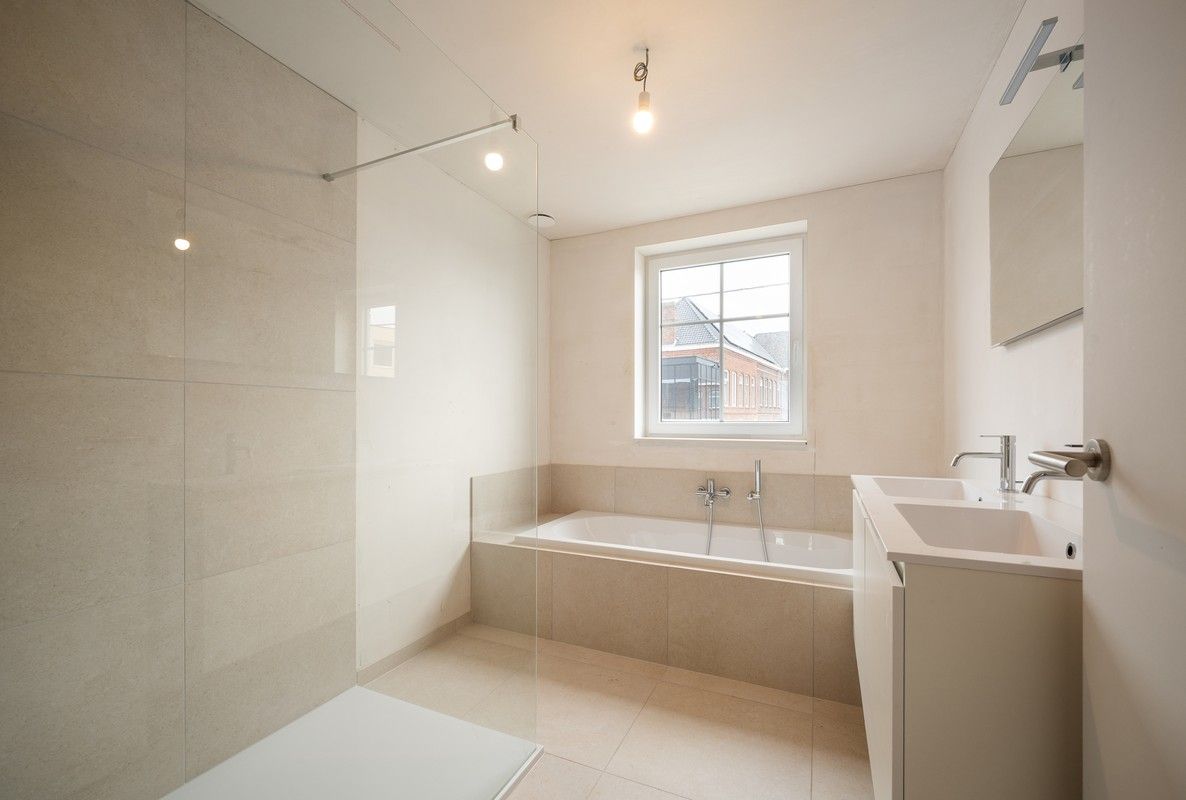 Hectaar realiseert vier moderne halfopen woningen In Oekene foto 13