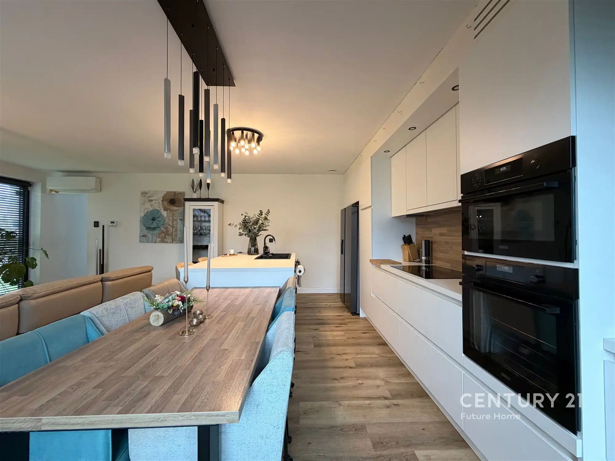 Ruime gezinswoning met 4 slaapkamers, 2 badkamers en tuin foto 10