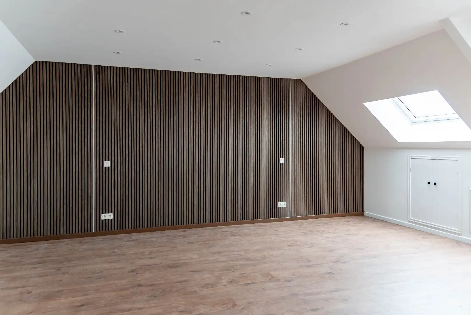 Vernieuwde duplex met 3 slaapkamers in Zwijndrecht foto 16