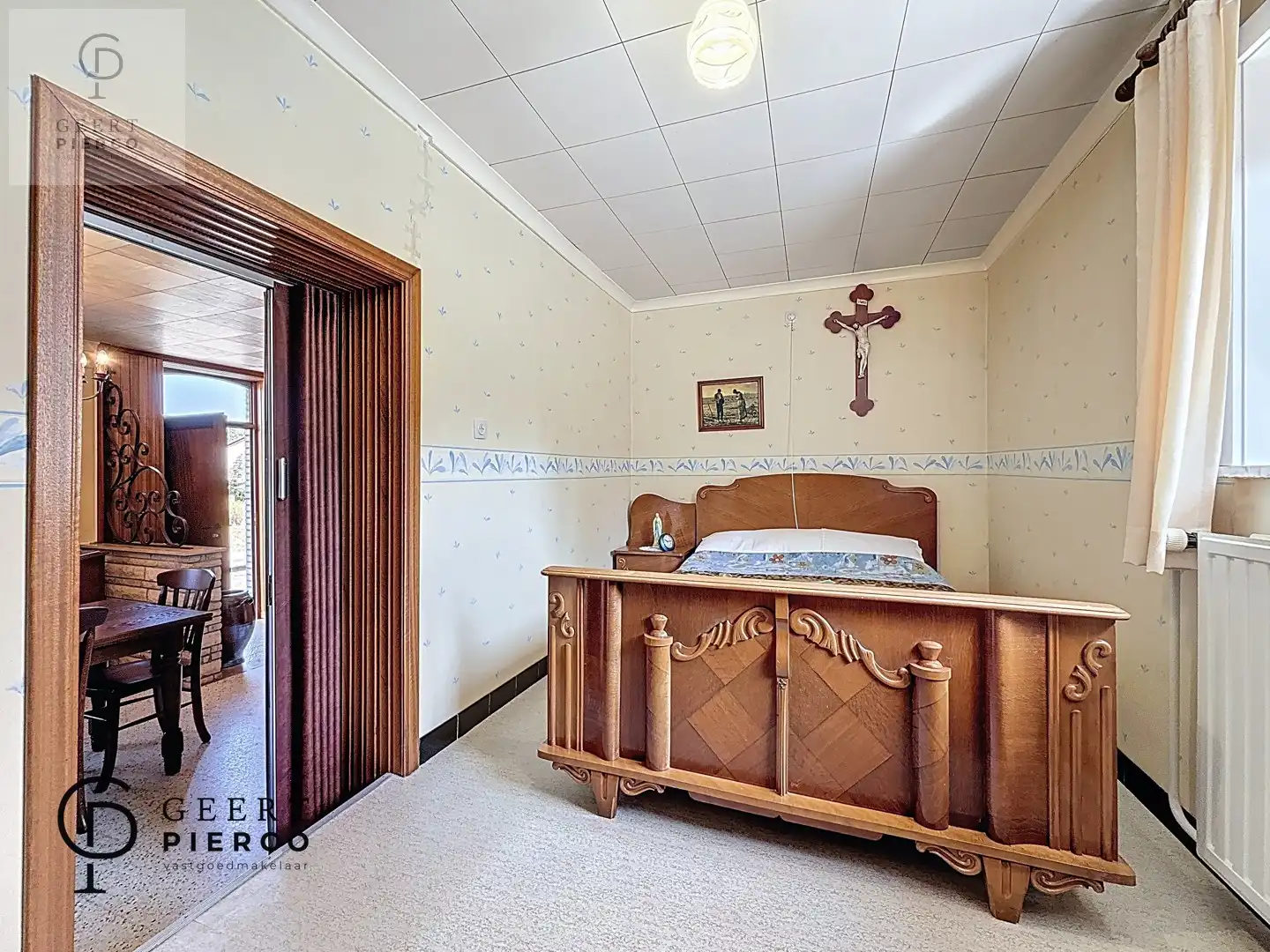 Charmante woning met schuur foto 12