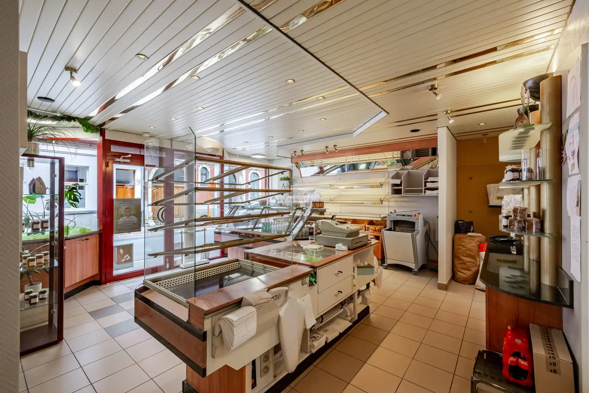Karaktervolle woning met handelsruimte en zonnige tuin foto 22
