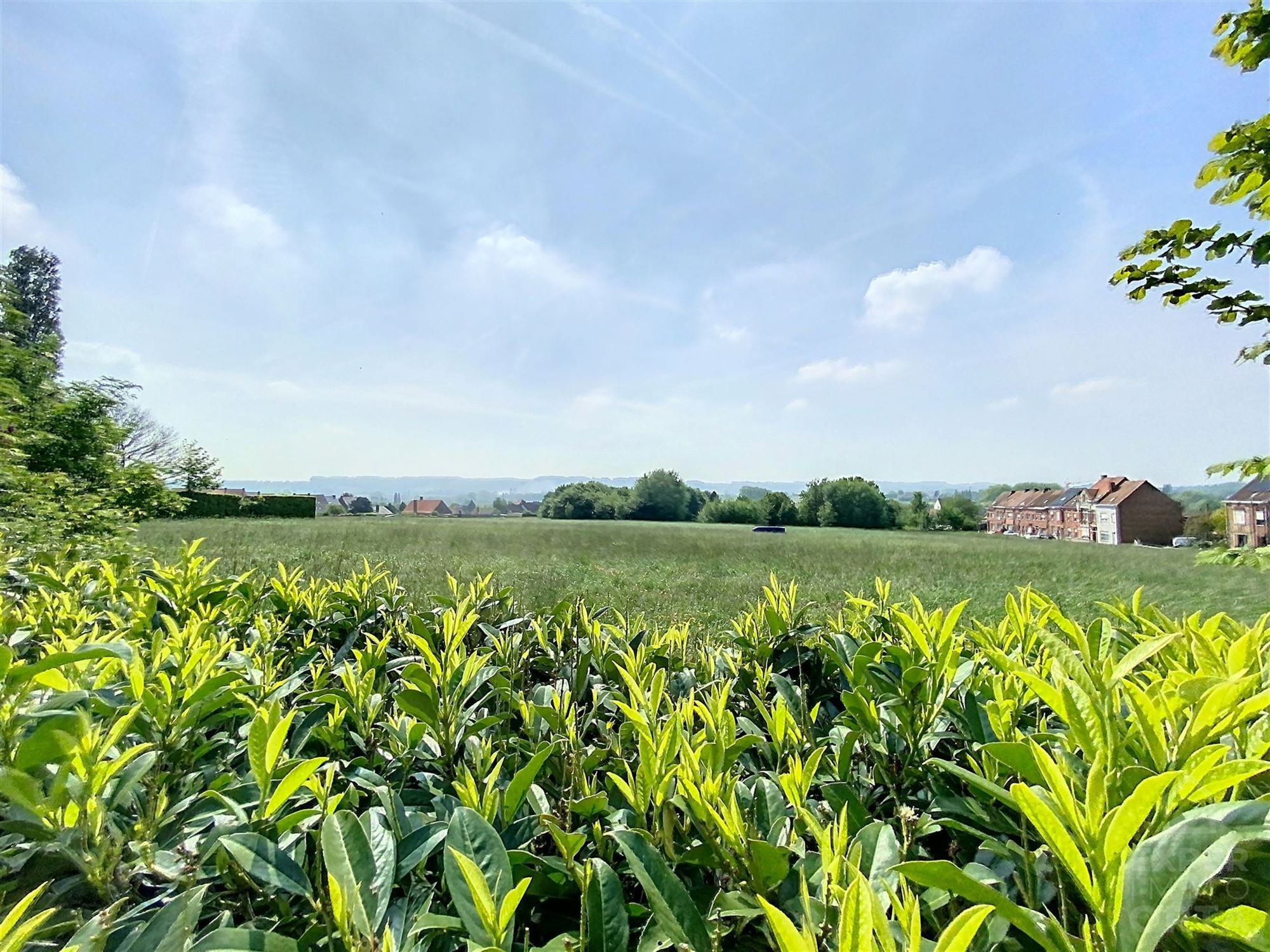 Villa gelegen aan de rand van de stad foto 51