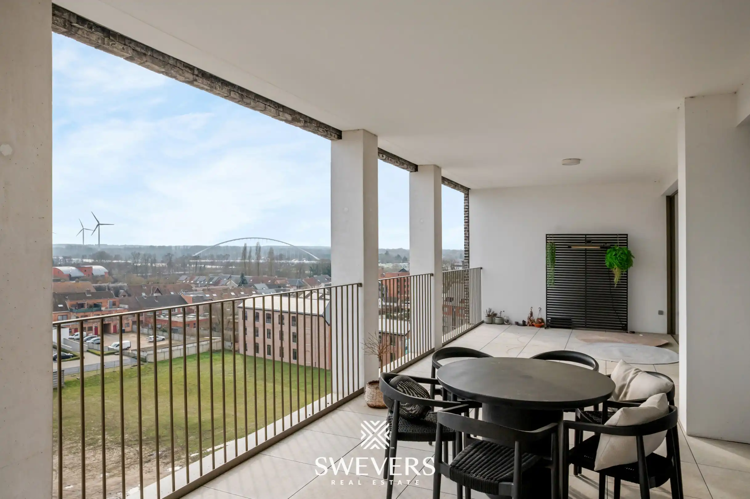 Uniek en luxueus penthouse van 222 m² op 8 ste verdieping in centrum Beringen  foto 33