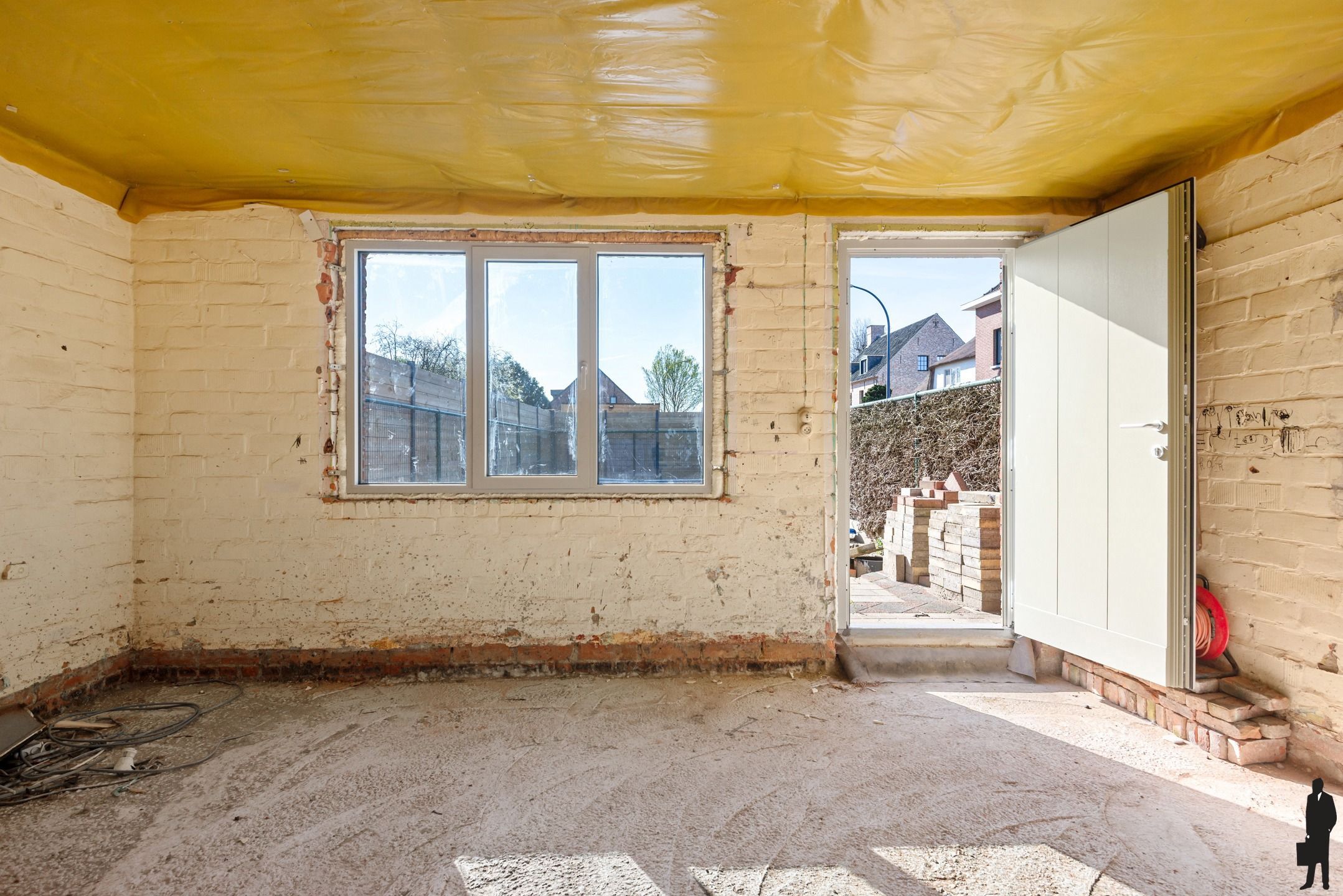 Af te werken woning in het centrum van Kontich-Kazerne foto 14