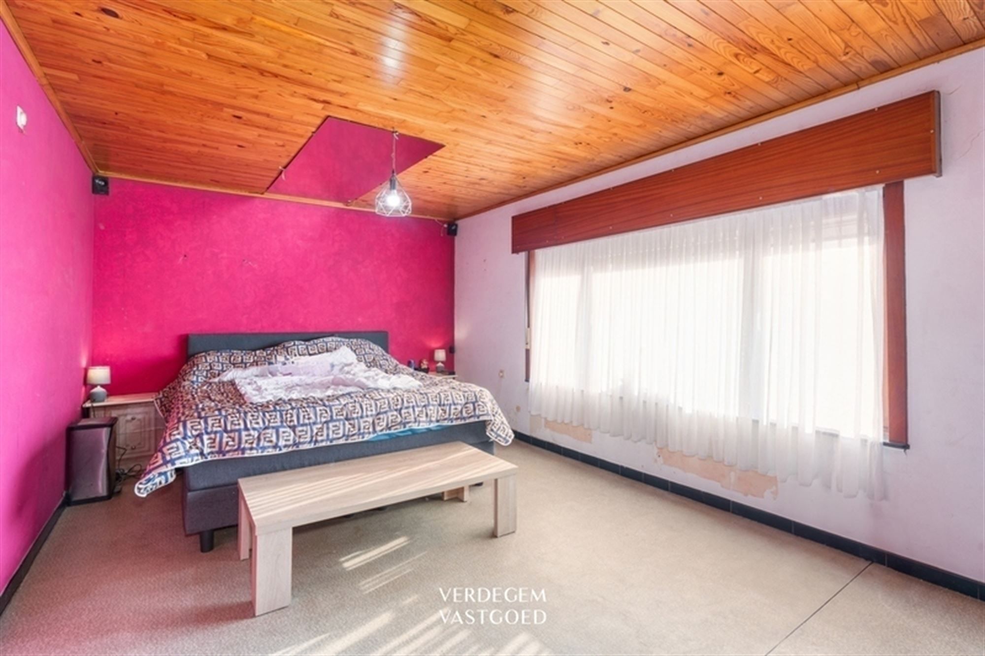 Te renoveren halfopen woning met 3 slaapkamers en tuin foto 5