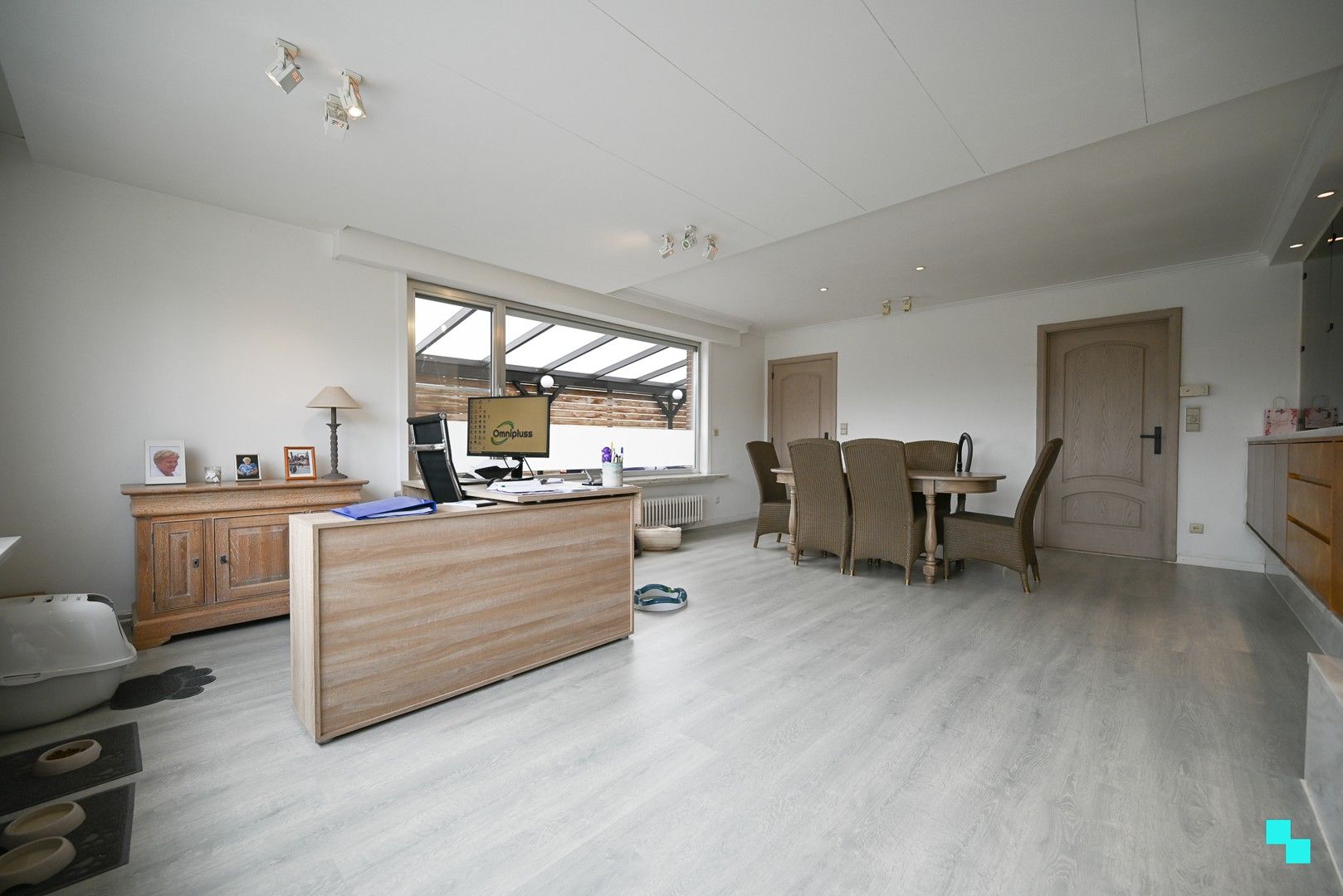 Verrassend ruime woning met 4 slaapkamers te Roeselare foto 14