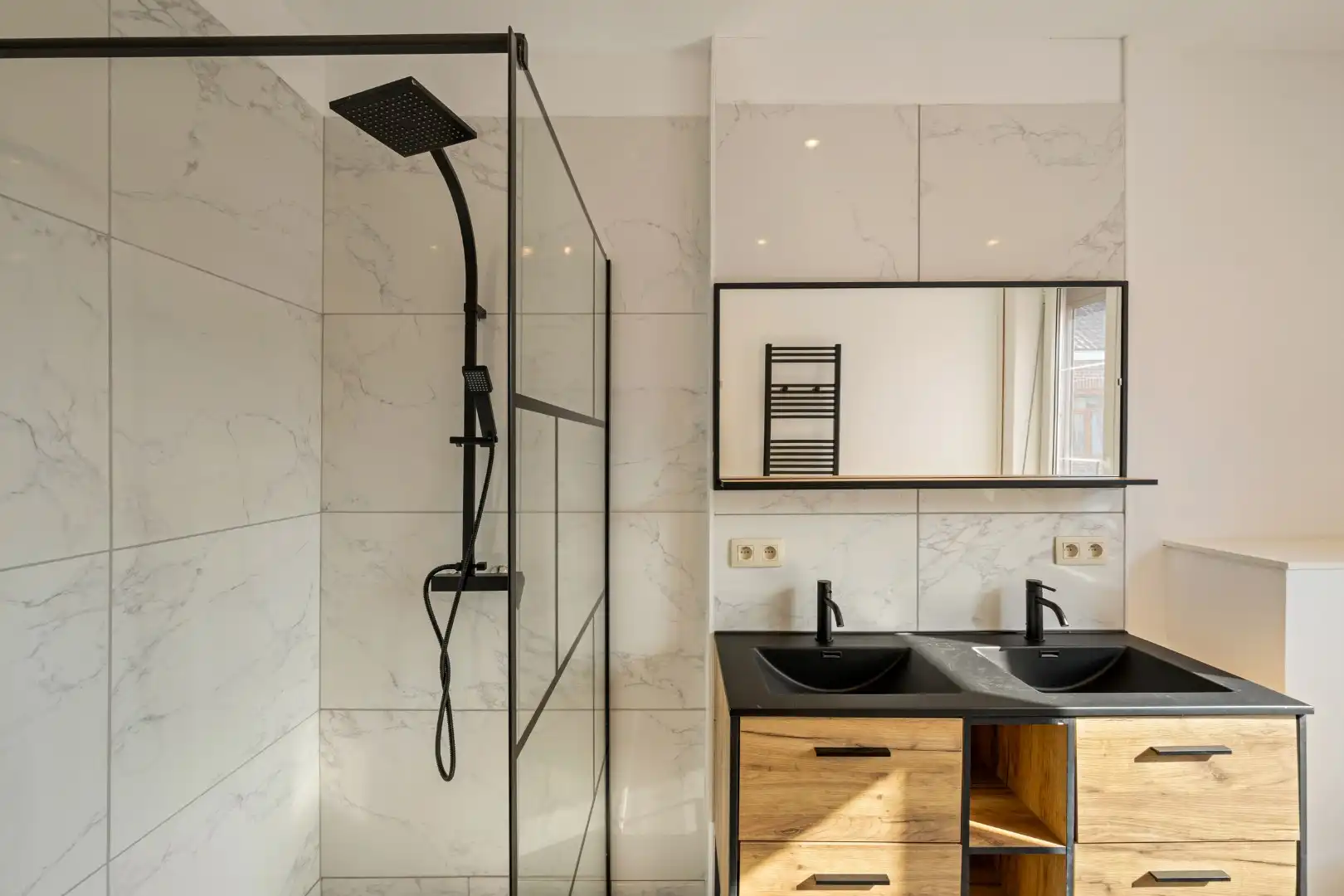 Rijwoning met 2 slaapkamers en ruime zolder in Menen foto 10