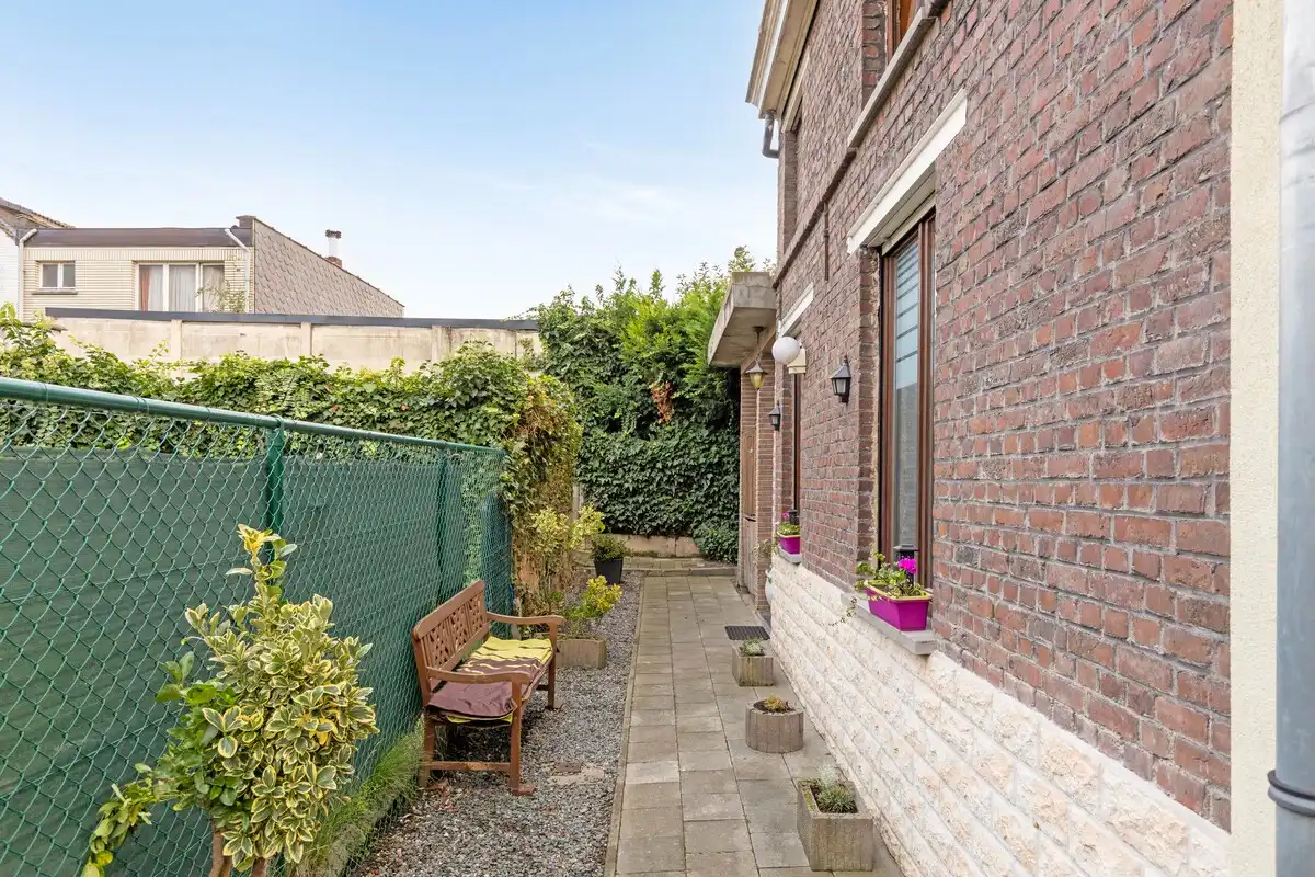 Charmante en rustig gelegen 3-gevel woning met tuin foto 19