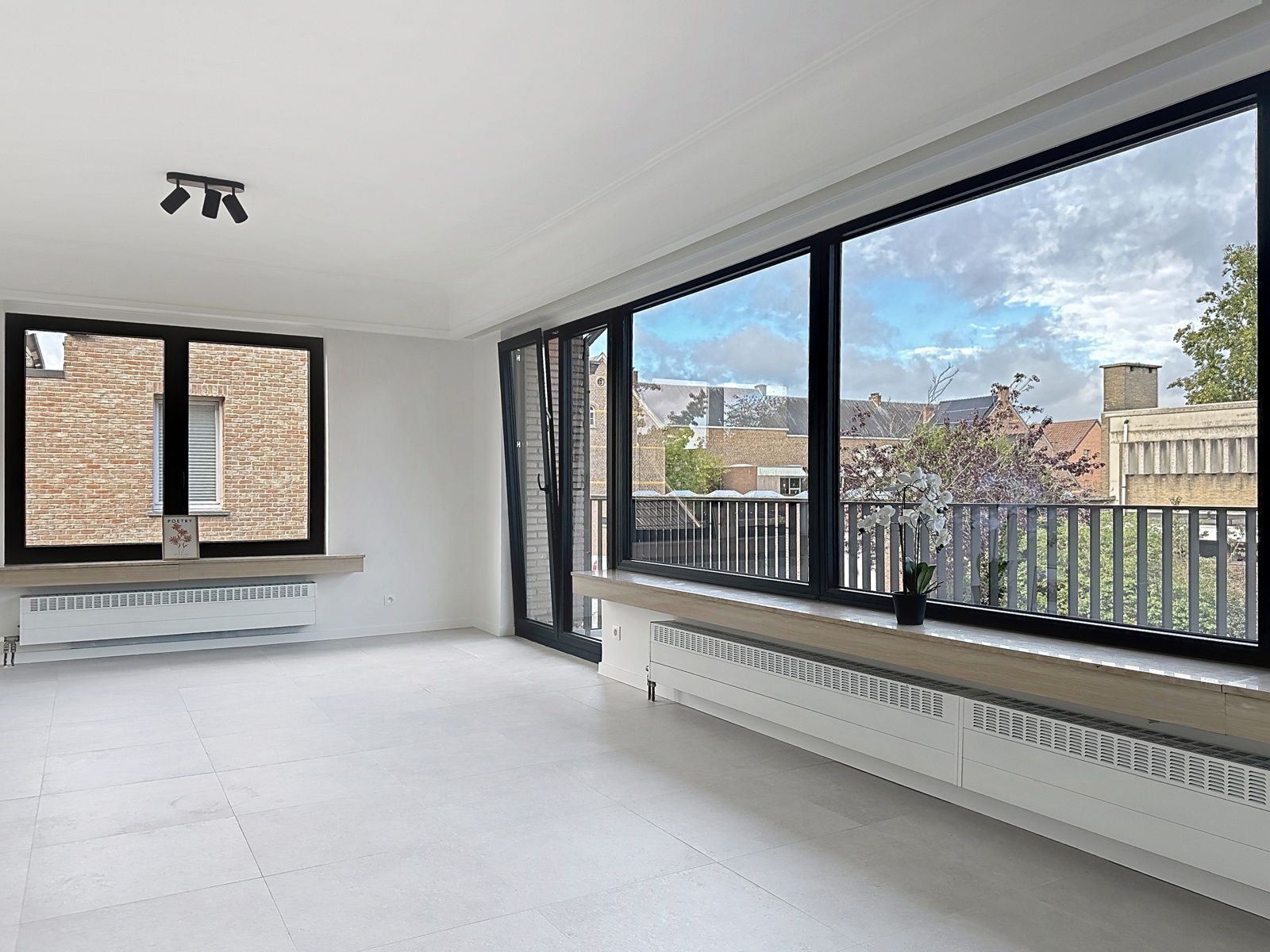 Gerenoveerd appartement in centrum Aartselaar foto 32