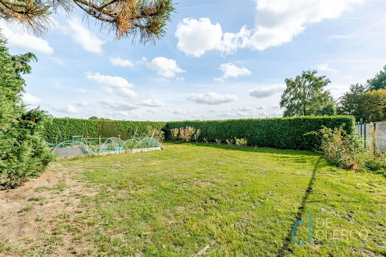 Bungalow met grote tuin en garage te koop in Laarne!  foto 15