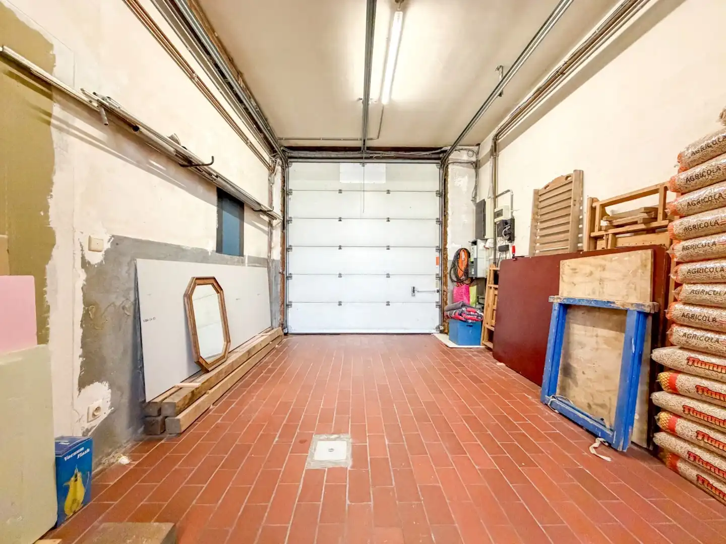 Prachtige gezinswoning met mooie tuin en bijgebouw, instapklaar afgewerkt, Torhout. foto 15