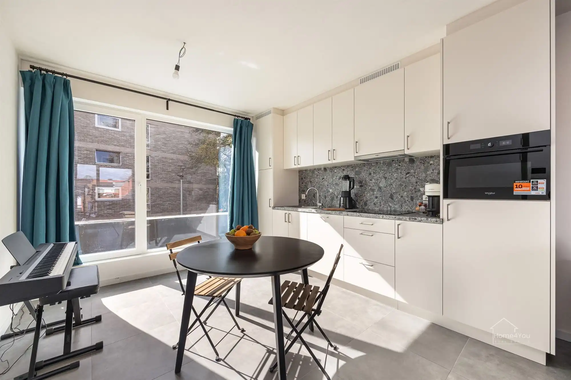 Nieuwbouw appartement met ruim terras foto 2