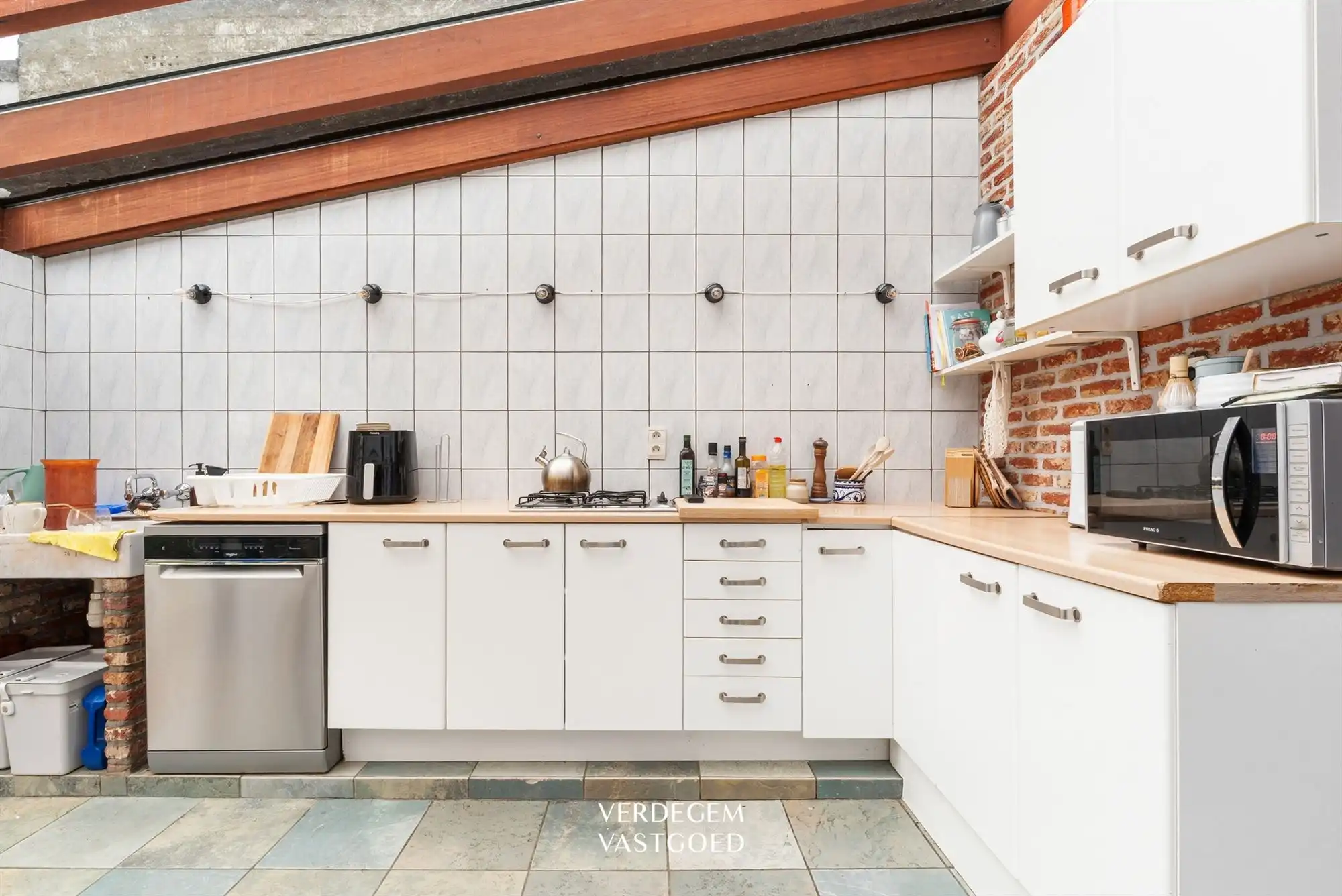 Karaktervolle woning met fijne tuin foto 5