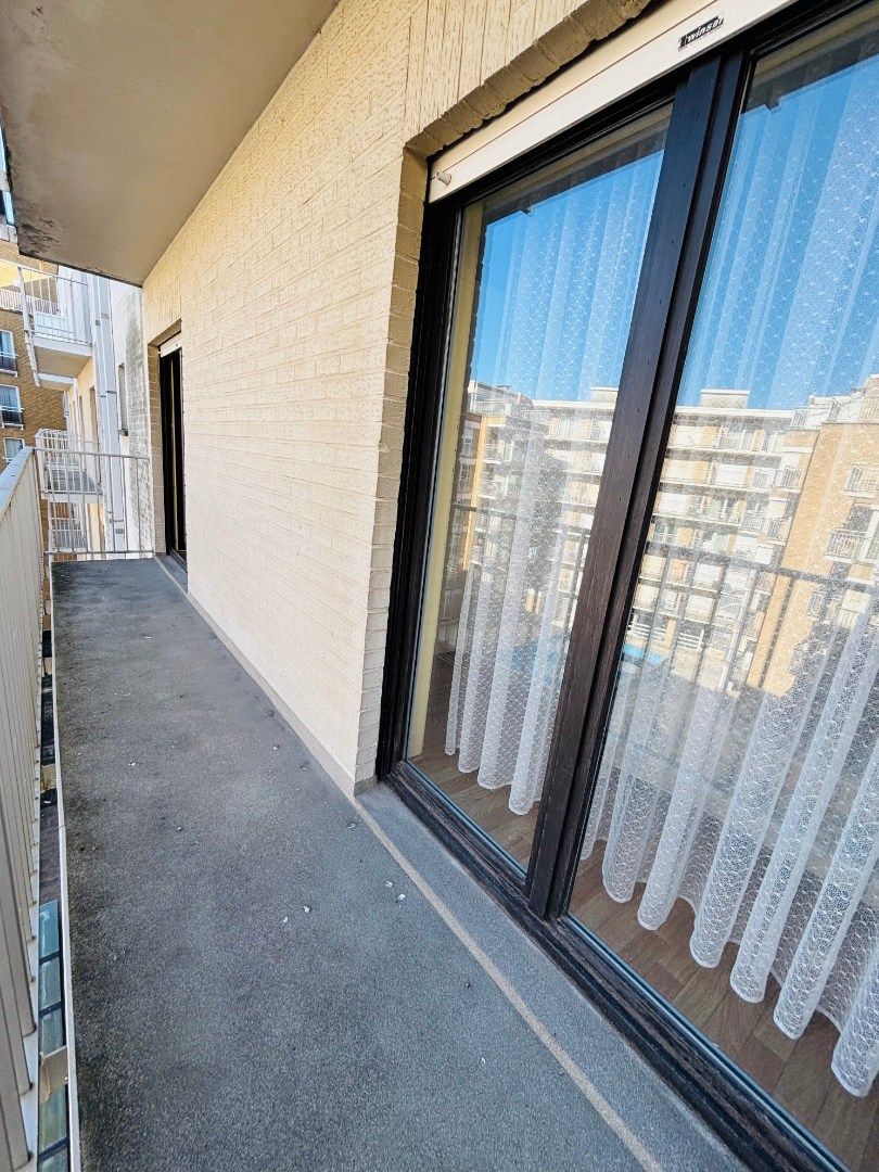 VOLWAARDIG RUIM FUNCTIONEEL APPARTEMENT OP EEN VOETSTAP VAN DE ZEELIJN foto 13