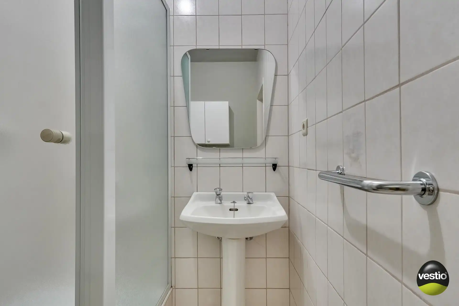 RUSTIG GELEGEN, TE RENOVEREN WONING TE STAL-KOERSEL foto 17