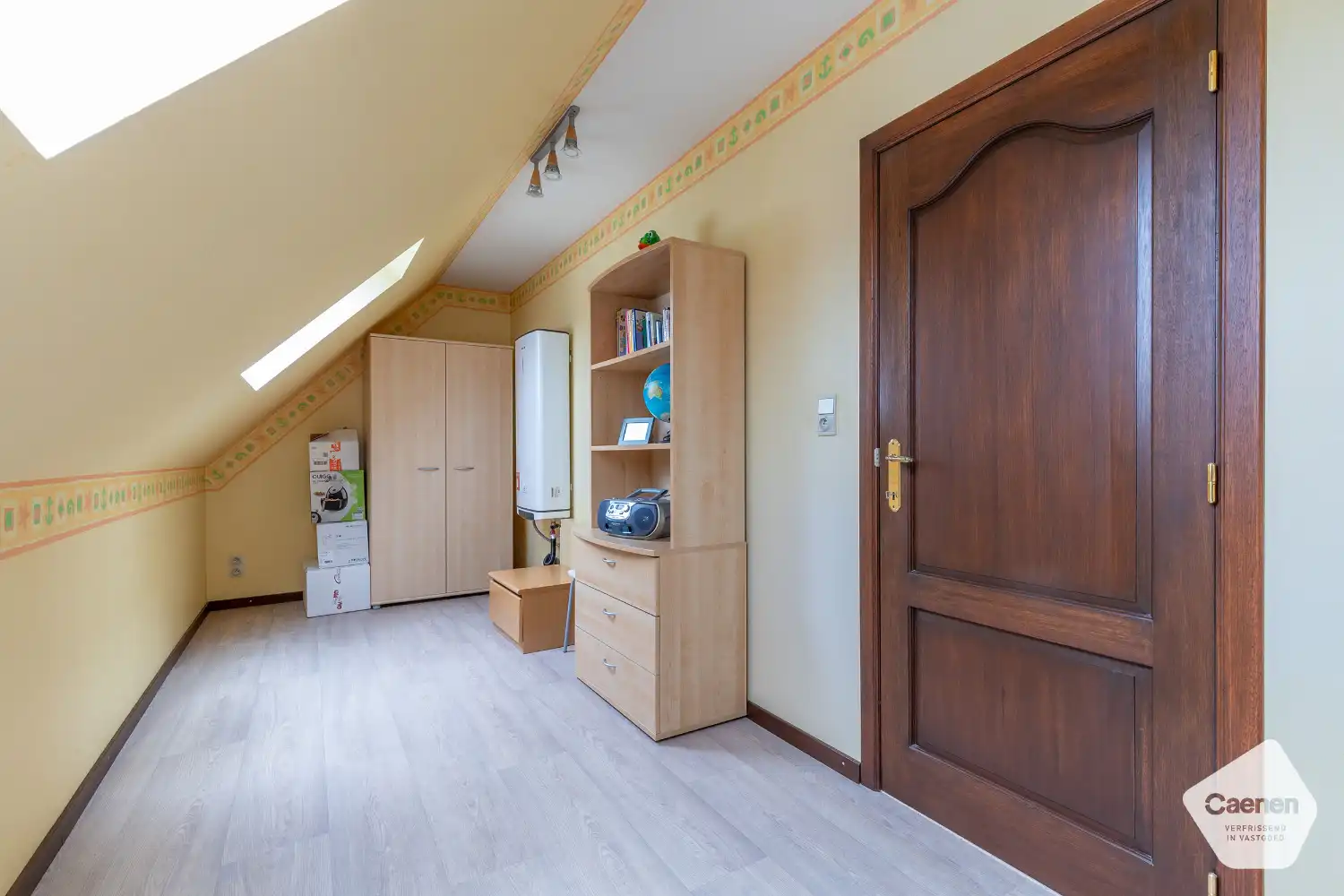Ruime villa in het groen & rustige omgeving met 6 slaapkamers en prachtige tuin! foto 15