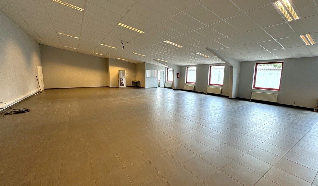 Bedrijfspand te huur in KMO-zone nabij N16 te Bornem foto 25