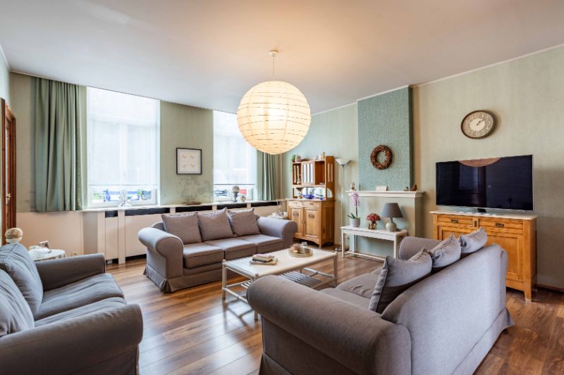 Te koop: Karaktervol voormalig gemeentehuis in hartje Horebeke foto 4