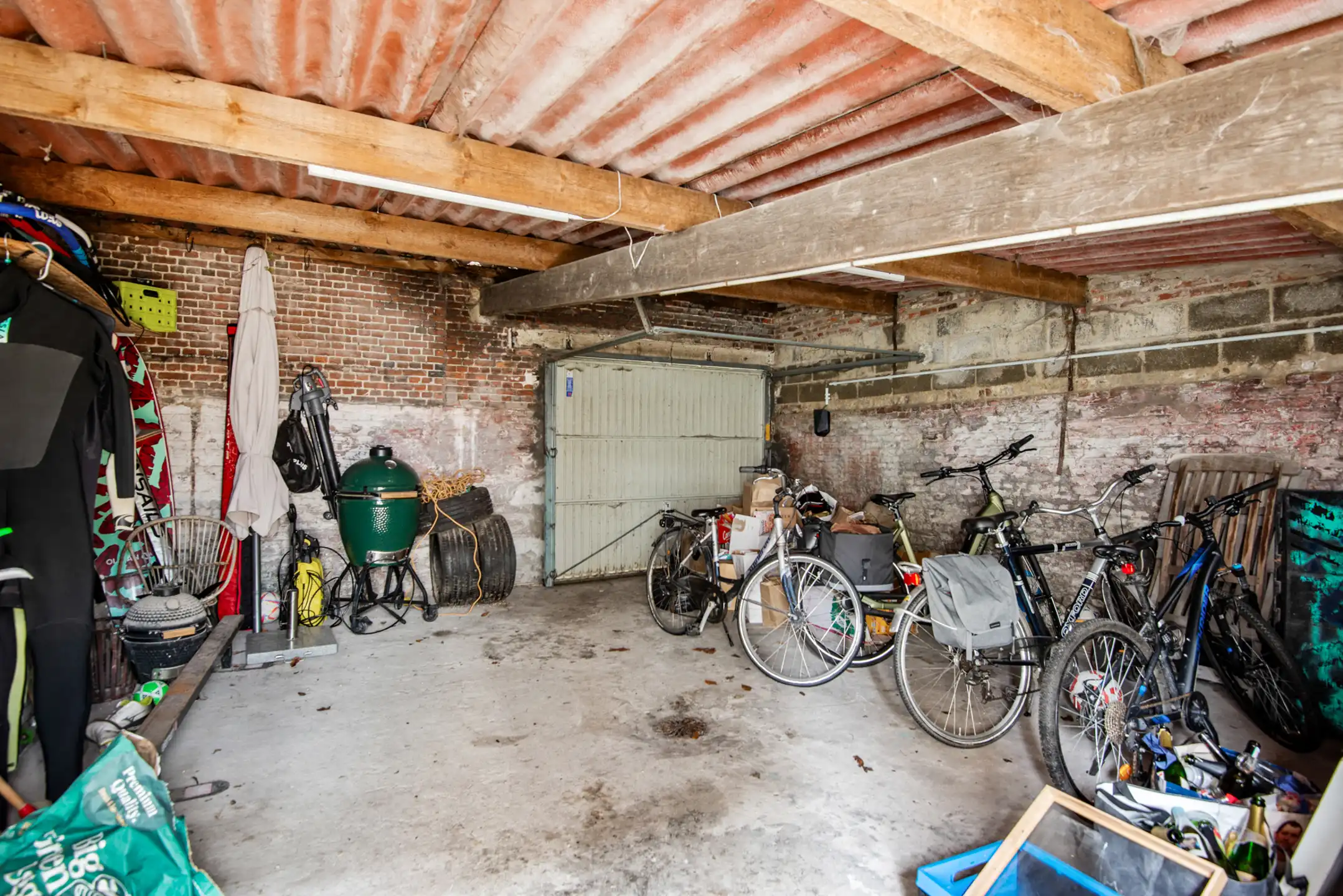 In het centrum gel. stadswoning met 5 slpk., terras, tuin en garage foto 36