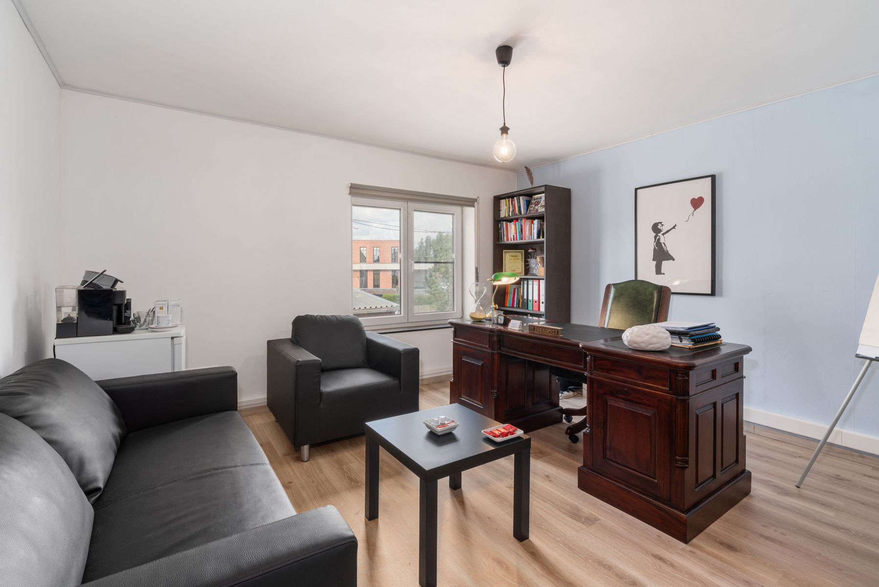 Instapklare halfopen bebouwing met 4 slaapkamers en tuin foto 8