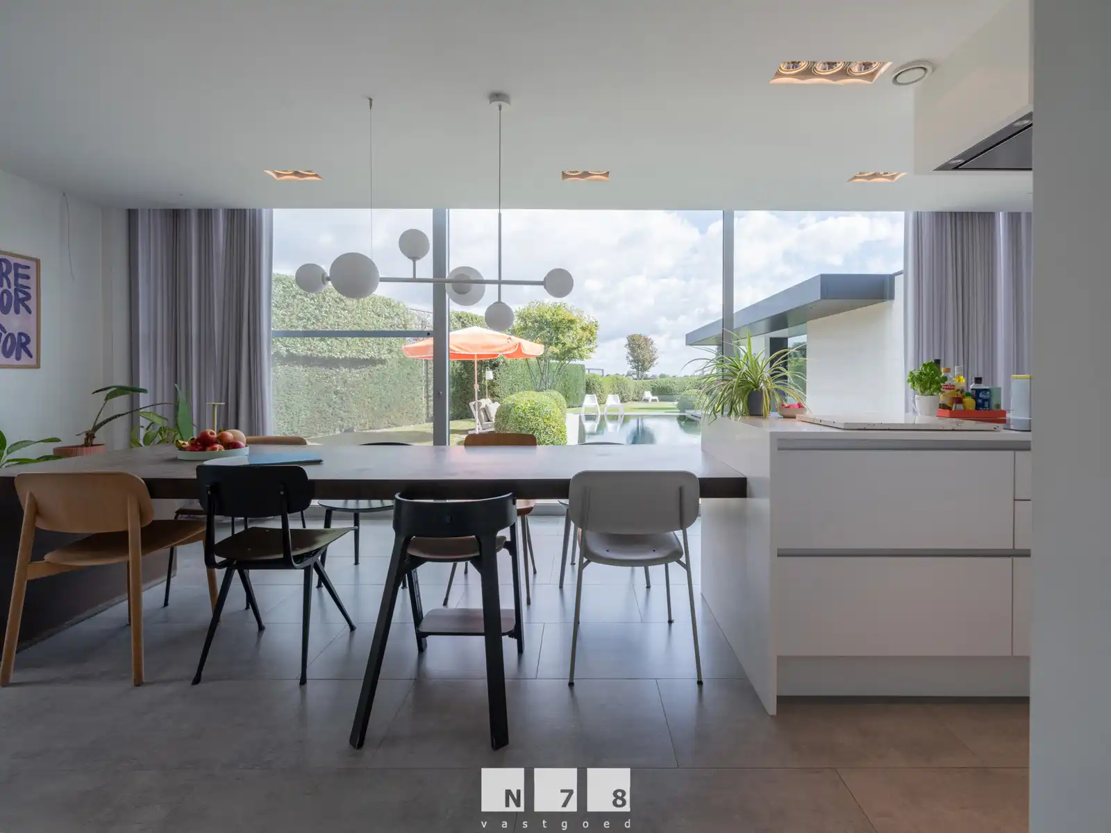 STIJLVOLLE VILLAWONING MET VERWARMD ZWEMBAD & POOLHOUSE OP 9A85CA IN ROTEM. foto 3