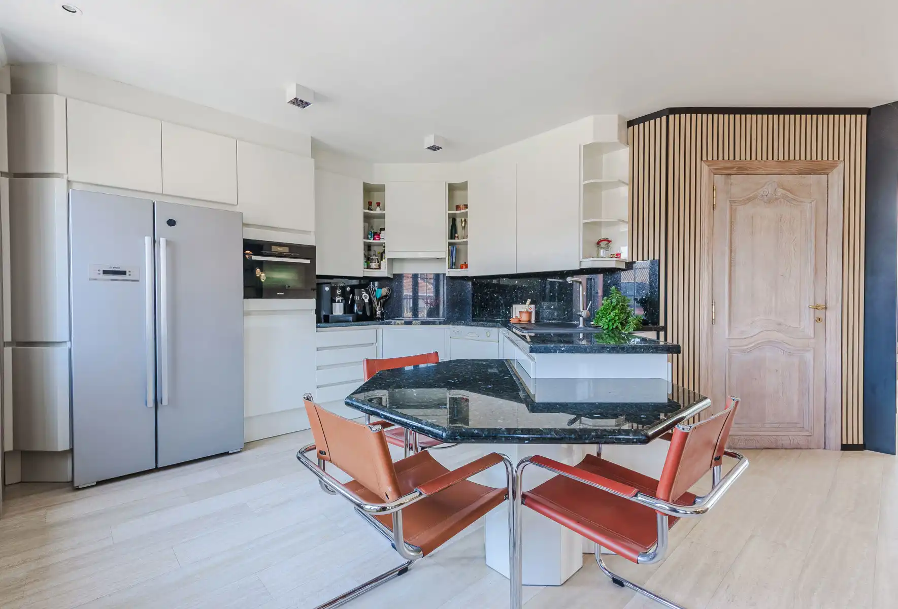 Verrassend ruime, onderhouden woning met veel mogelijkheden! foto 13