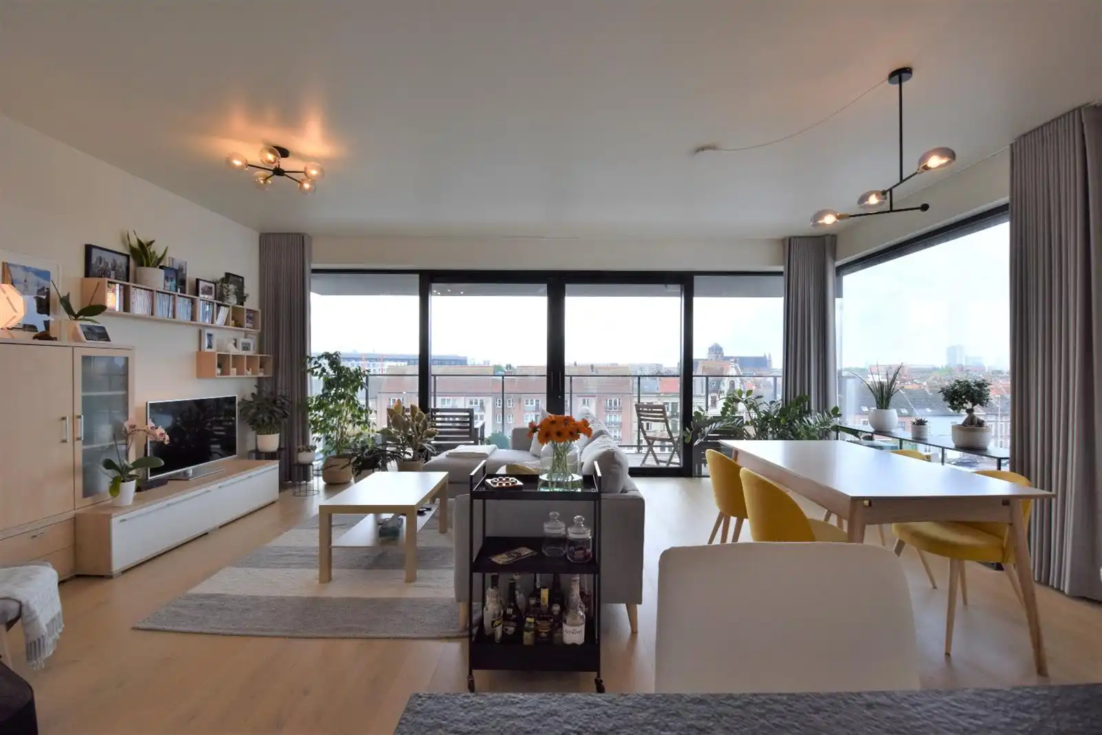 Twee slaapkamer appartement met zicht op water foto 2