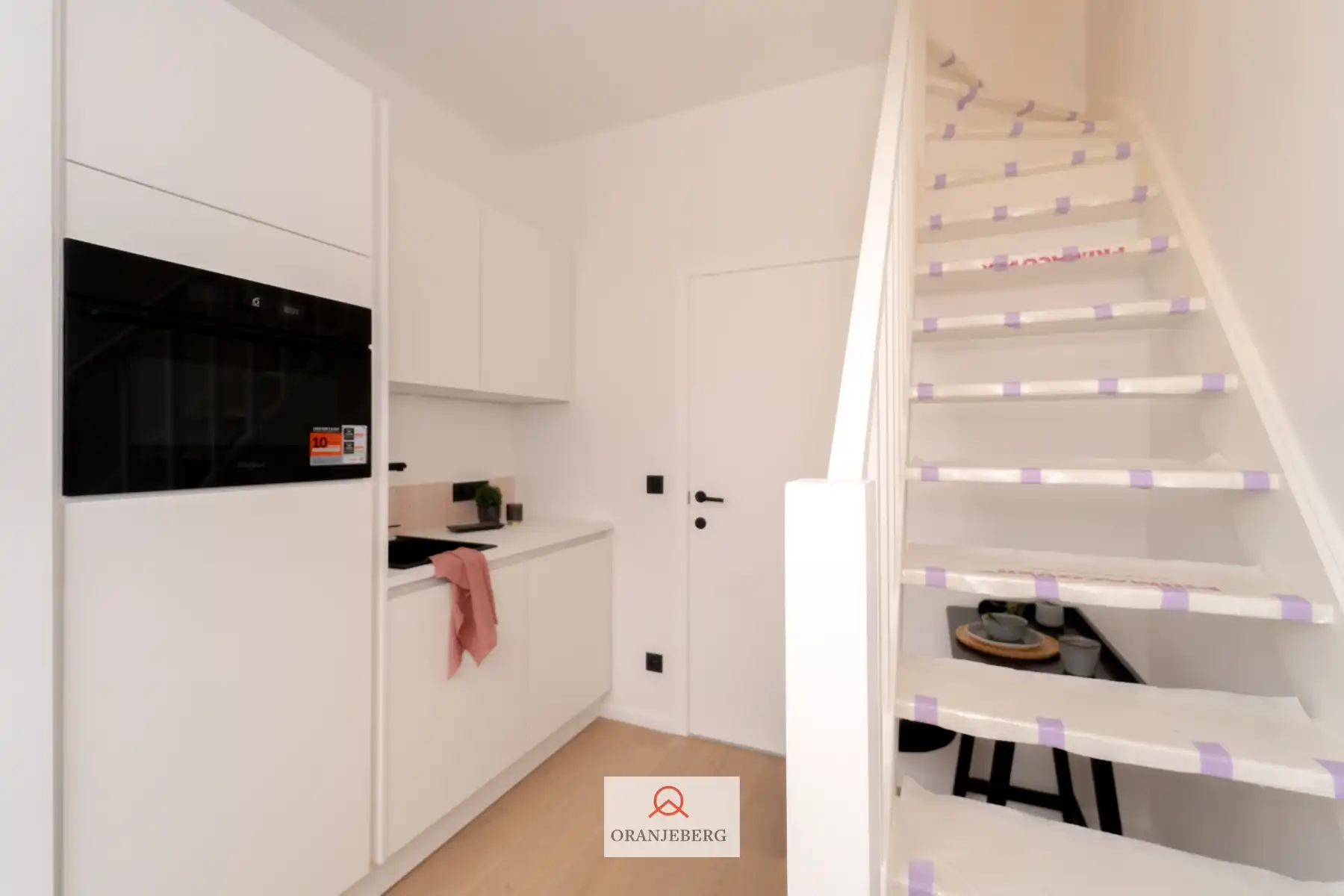 LAATSTE STUDIO! Gerenoveerde lichtrijke duplex studentenstudio foto 2