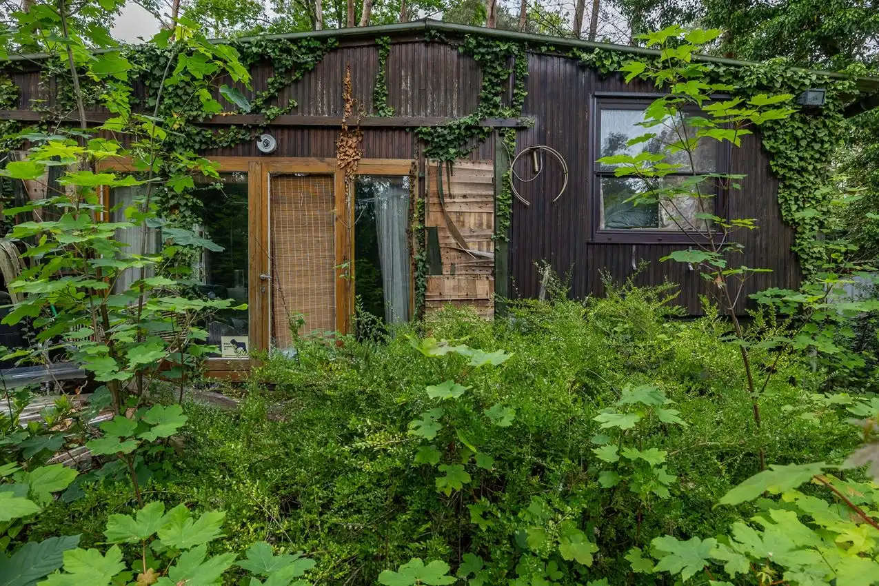 te renoveren of af te breken chalet, permanent wonen mogelijk foto 4
