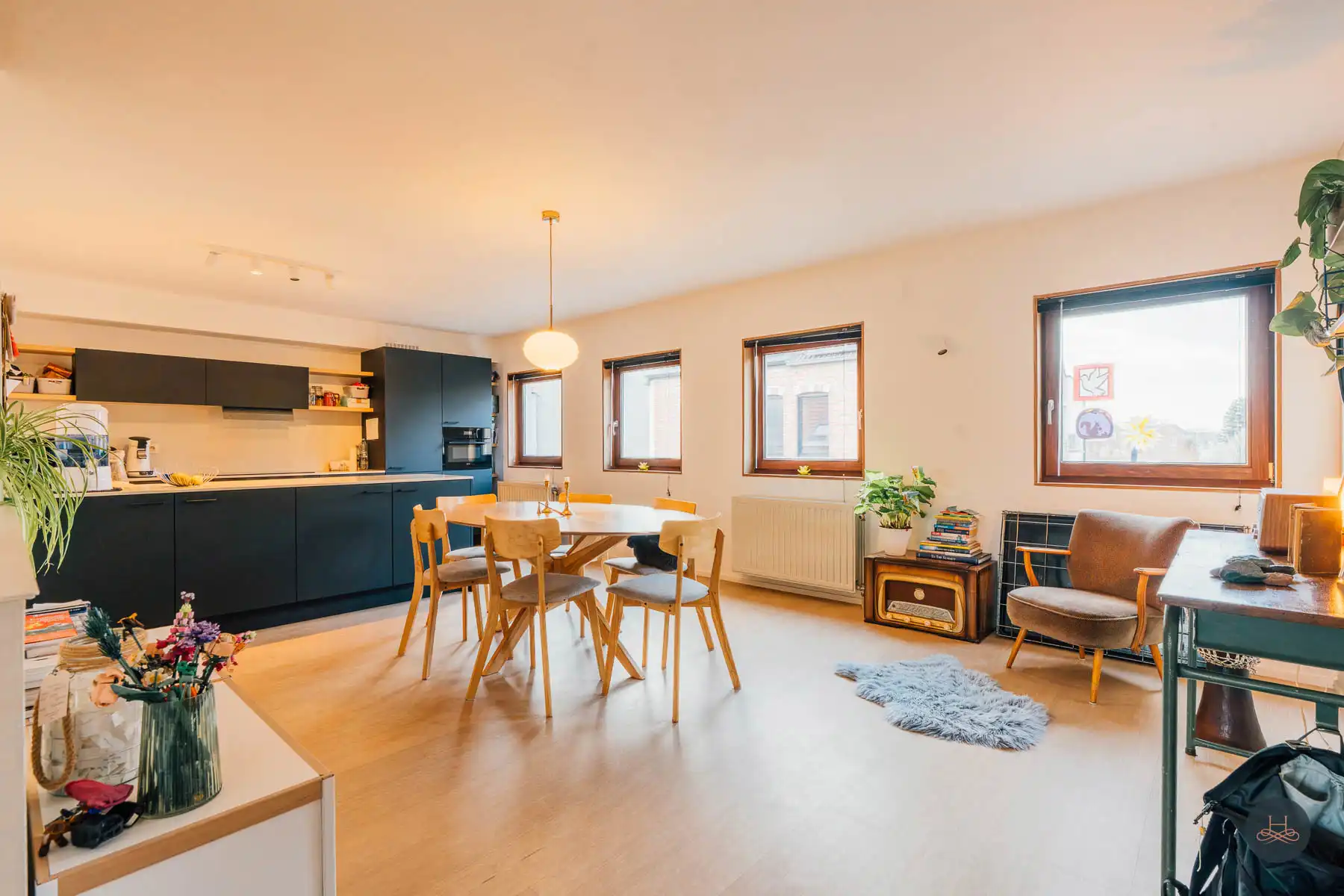 Uniek, instapklaar appartement met grote tuin op toplocatie foto 5