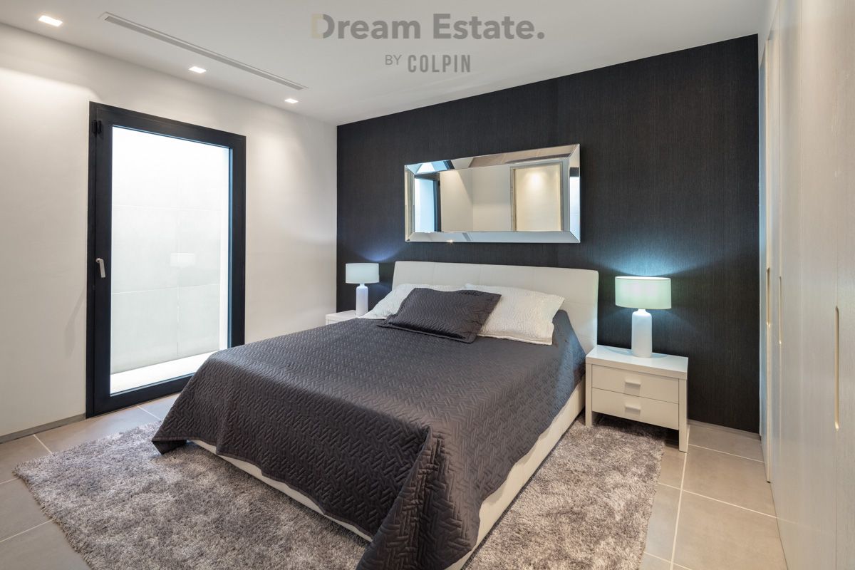 Eigentijdse villa in het bevoorrechte Nueva Andalucia foto 25