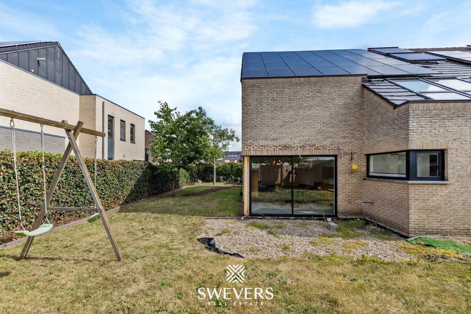 Volledig vernieuwde gezinswoning met stijlvolle vide en zuidgerichte tuin in Hasselt foto 29
