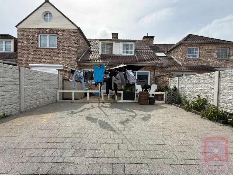 Charmant woonhuis met 2 slpk en 2 garages in centrum Herselt! foto 11