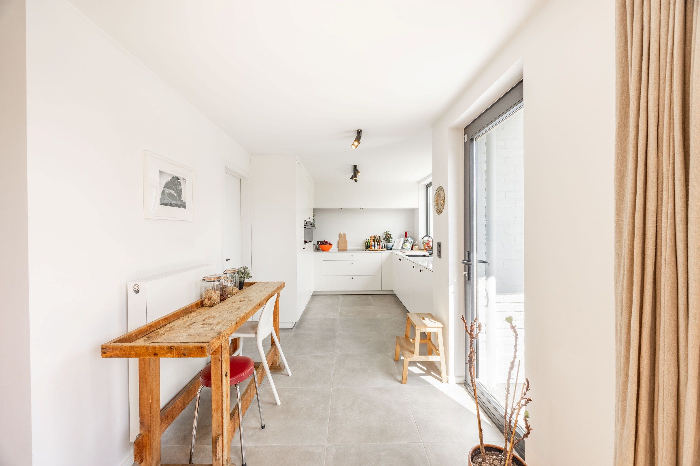 MAGNIFIEK GERENOVEERDE GEZINSWONING MET GARAGE foto 10