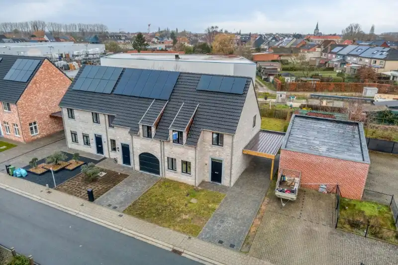 Nieuwbouwwoning foto 3