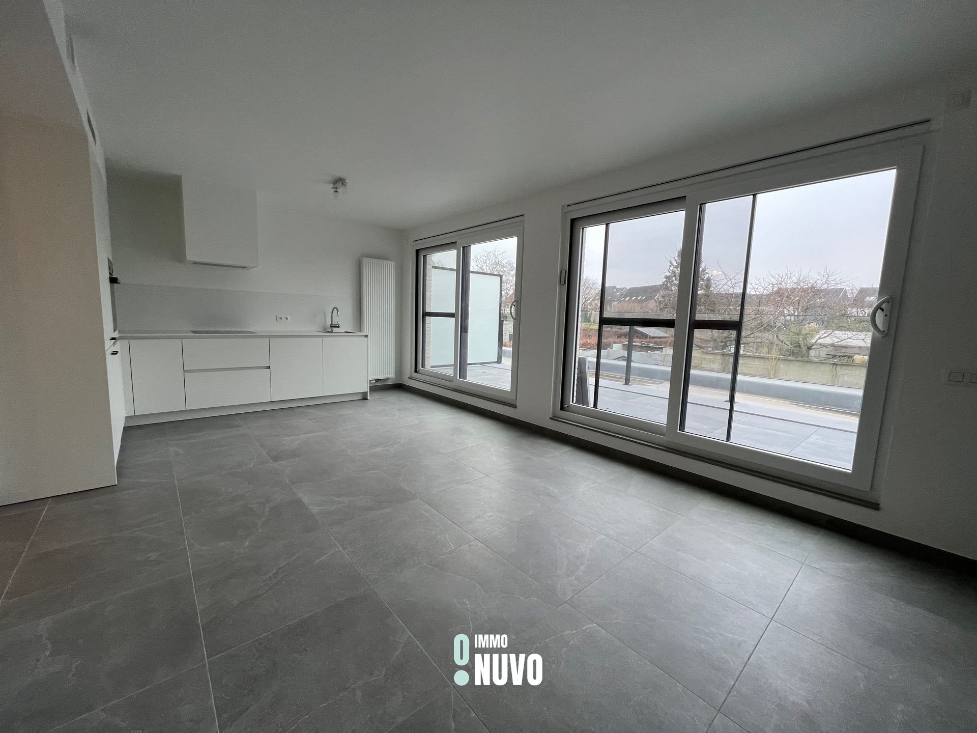 Energiezuinige studio met gezellig terras foto 5