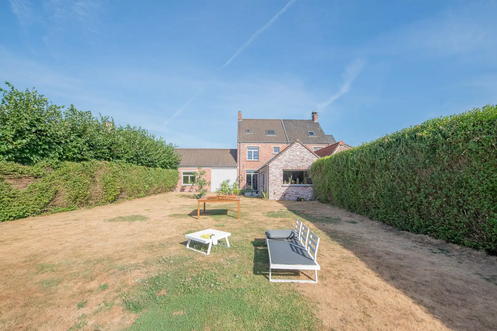 Uitzonderlijk charmante woning op toplocatie in Olsene! foto 24