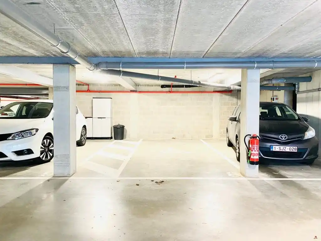 Appartement met 1 slaapkamer, terras met tuin en autostaanplaats foto 13