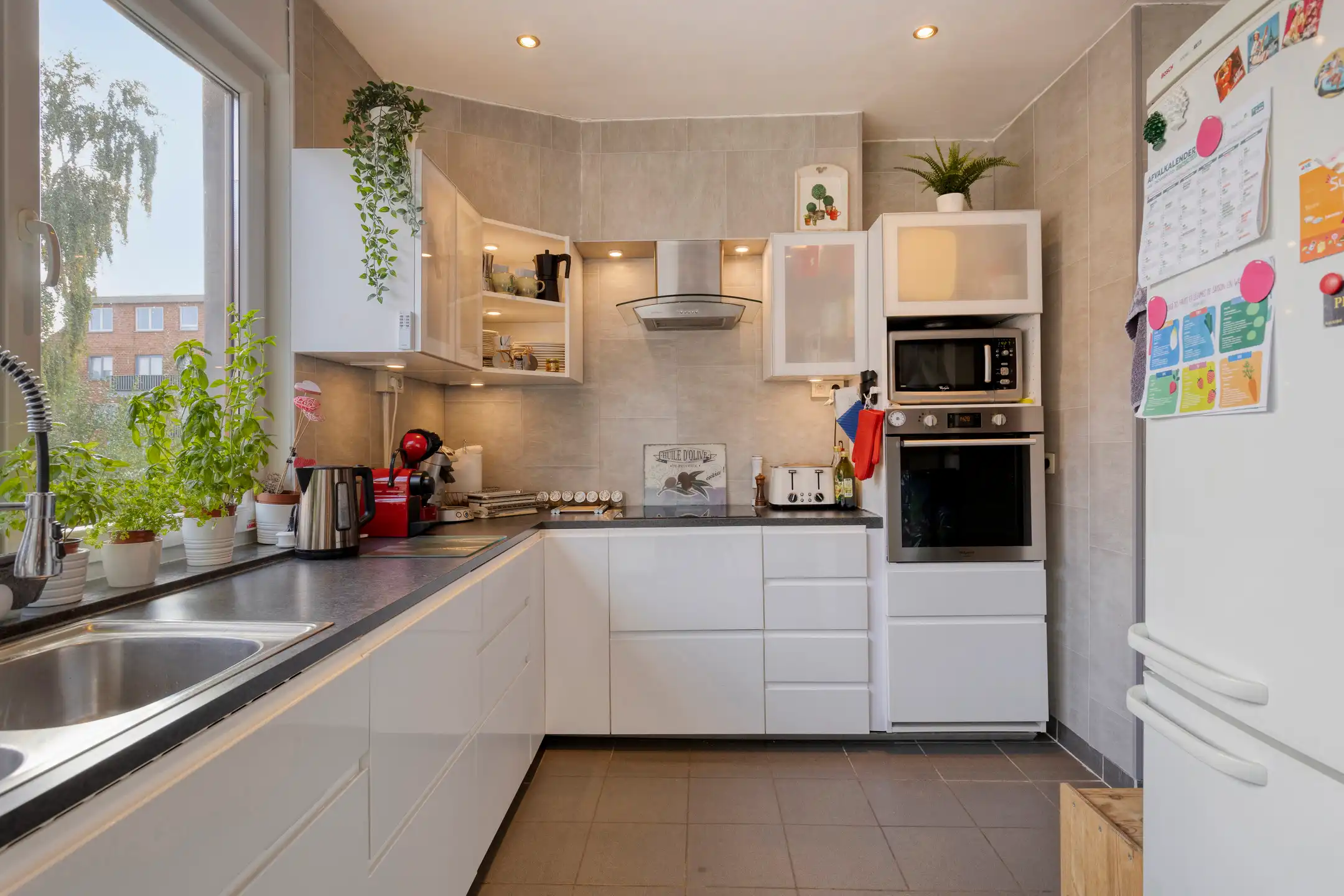 Gezellige woning 4 slpk, groot atelier 100m² en zonneterras foto 12