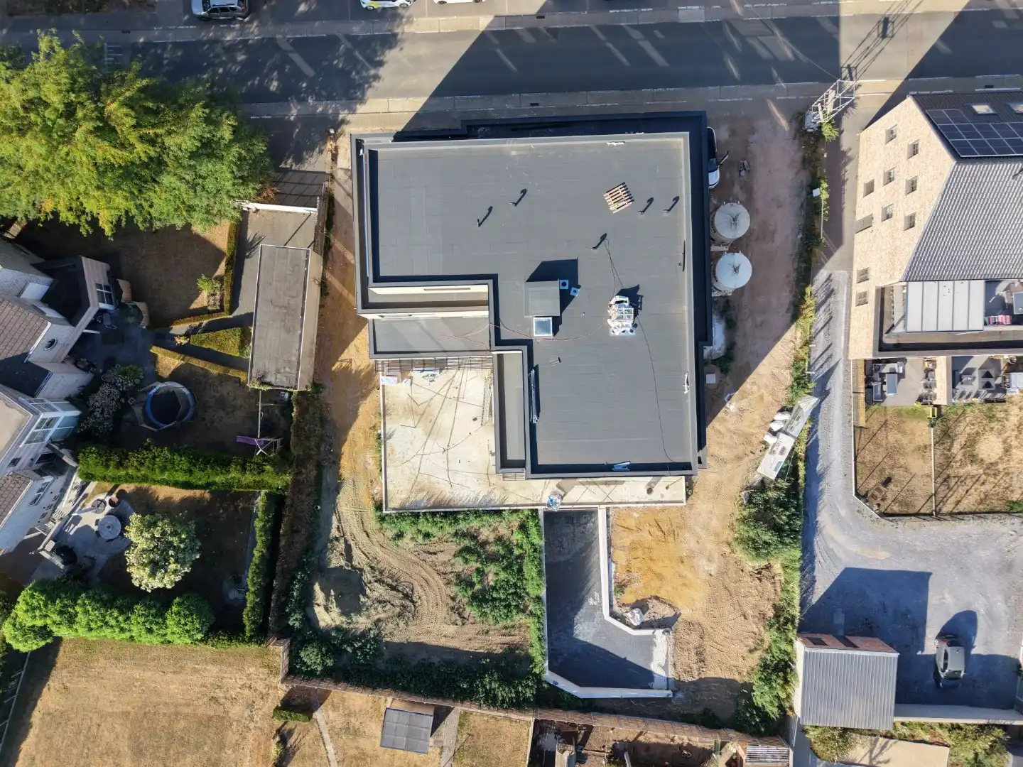 MODERN EN ENERGIEZUINIG NIEUWBOUWAPPARTEMENT MET 1 SLAAPKAMER, TERRAS EN AUTOSTANDPLAATS TE HAM CENTRUM foto 3