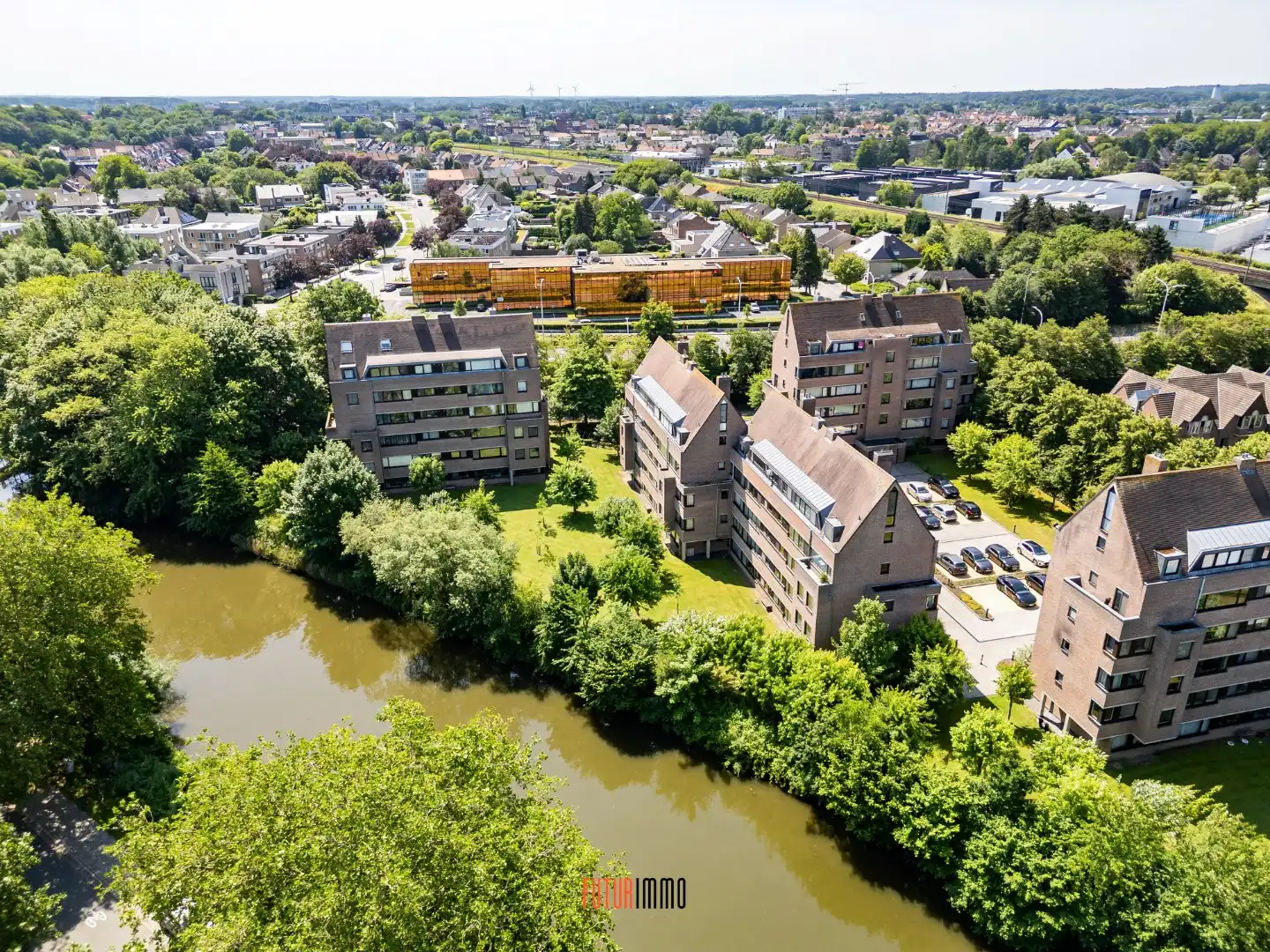 Lichtrijk en instapklaar appartement met garage te Kristus-Koning foto 17
